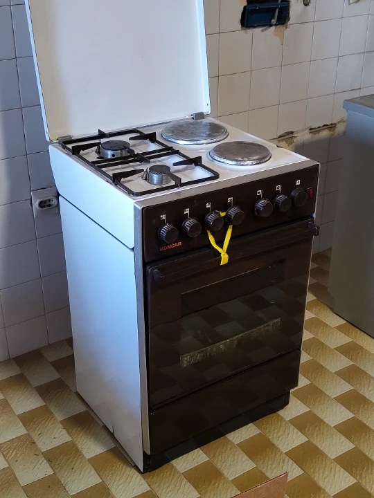 Dhurohet Shporeti me Pllaka Plini/Elektrik