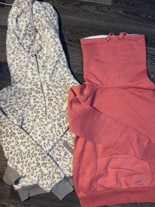 Veshje Për Femra => Duksa | Farmerka | Pizhame | Bluza
